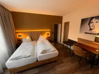 Hotel-Restaurant Amadeus Hotel a Isernhagen