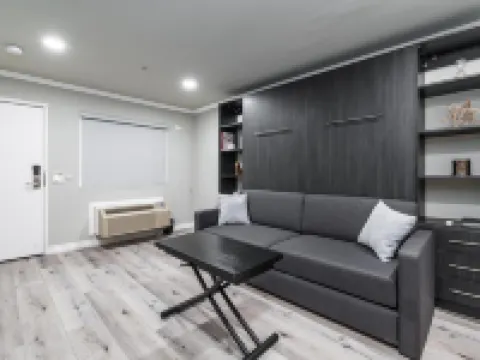 アフター 3 イン アルハンブラのホテル