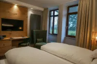 Landhaus Klosterwald Hotel di Grunberg