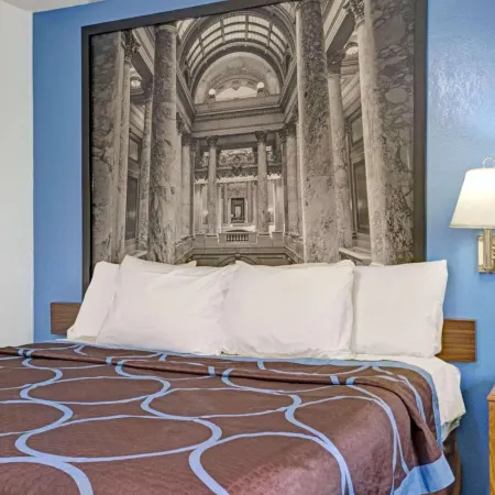 Budget Host Inn