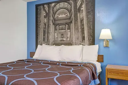 Budget Host Inn Отели в г. Мейпл-Лейк