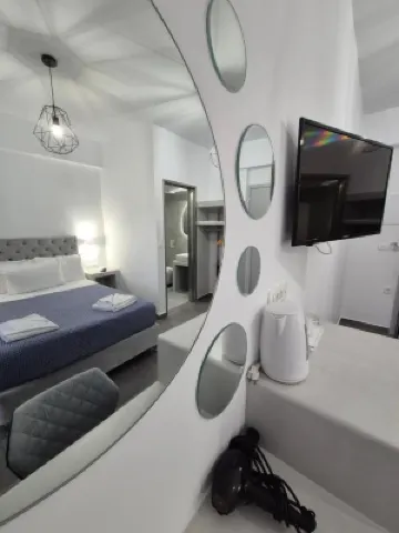 Anna's Hotels near Santorini Airport