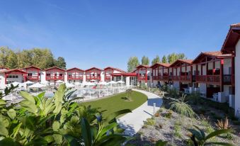 Résidence Néméa le Domaine d'Uhaina