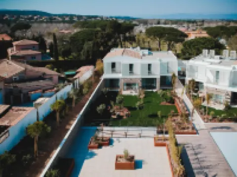 Van der Valk Hotel Bloom Hotels in Frejus