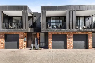 Foundry Lane Apartments by Urban Rest
