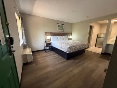 Country Hearth Inn & Suites Augusta Hotels in 