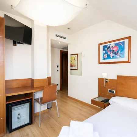 Hotel Longoria Plaza by Pandorahoteles