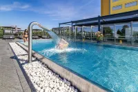 Hotel Aura Design & Garden Pool - ที่มีสระว่ายน้ำ