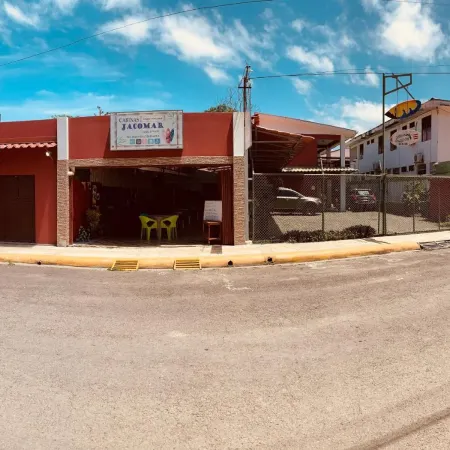 Hotel Cabinas Jacomar