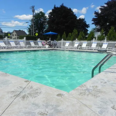 Elmwood Resort Hotel