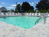 Elmwood Resort Hotel - Beach