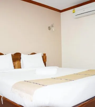 ห้องดีลักซ์ เตียงใหญ่ ปลอดบุหรี่