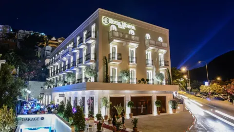 Hotel Moskva in Budva