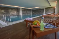 Heybeli Garden - Pools
