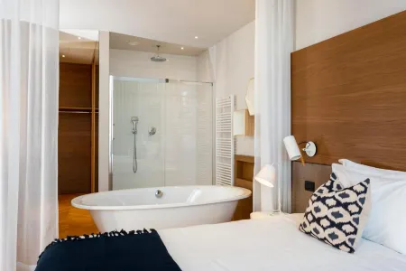 Hotel de Charme Laveno - Luxury All Inclusive Отели рядом с достопримечательностью «Laveno Mombello Lago»