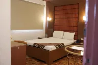 Amalfi718 Hotel Hotels in Mataasnakahoy