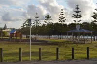 Buccaneer Motel Hotels in Long Jetty