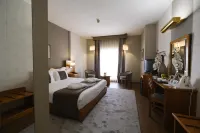 Hotel Rainha D. Amélia, Arts & Leisure