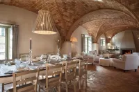 Castelfalfi Hotels in Montaione