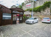 Çarşı Pansiyon - parking