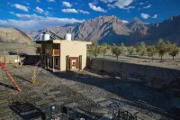 Baltistan Fort Skardu Resort Hotels in Скарду