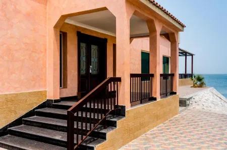 Flamingo Beach Hotel