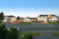 Barclay Motel