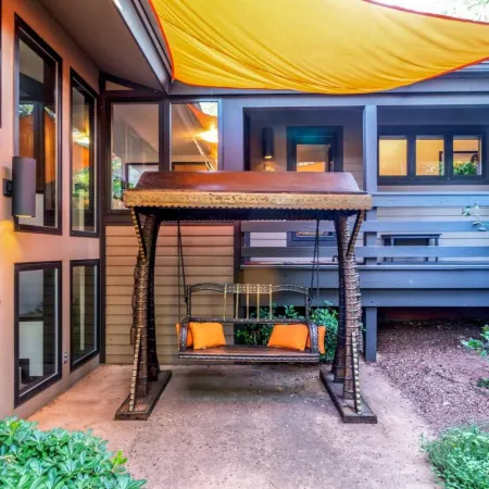 Outdoor Entertaining Space Sedona Mtn-View Home