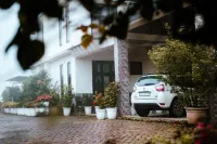 Akim Homestay - parking