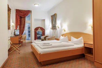 Schwerter Schankhaus & Hotel Hotels in der Nähe von Hochschule Meißen (FH) und Fortbildungszentrum