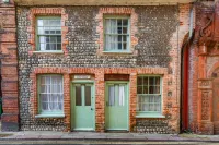 Host & Stay - Fishermans Cottage Hotel dekat Cromer Beach