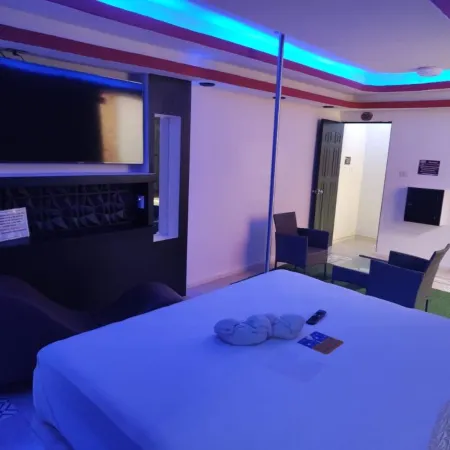 AUTO HOTEL CONSTELACION