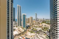 Resort Style Chevron Apartments Surfers Paradise by Gold Coast Travels - Homestays