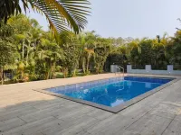 Vanah Villa And Resort Hotels in Atvan