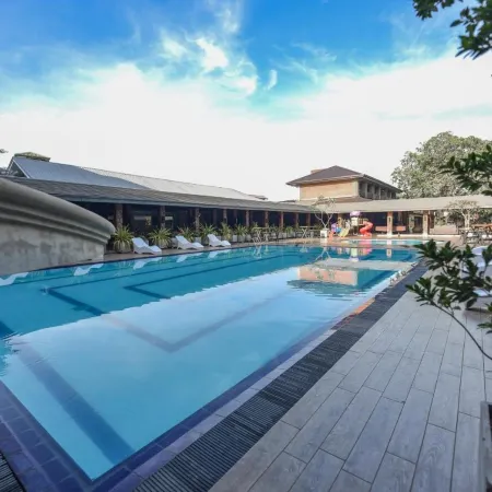 The Full Moon Hotel Katunayake