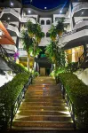 Privé City Hotel