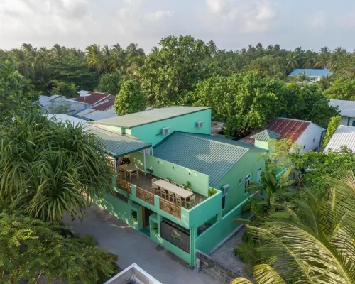 Turtle Maldives - Your Gateway to the Beach & Marine Adventures Await! Hotels in Omadhoo