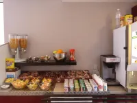 Hôtel et Appart 'hôtel Chez Gino ETAPLES-Le Touquet - petit déjeuner