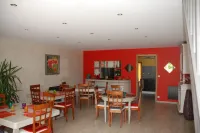 Chambres d'Hôtes du Clos Semper Felix Hotels in Samazan