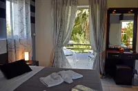Shine Studios Hotels near COOLNET