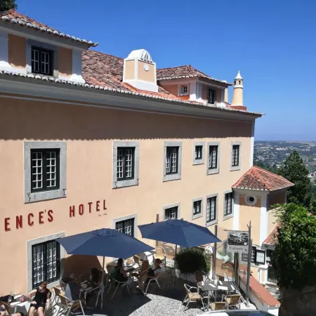 Lawrences Hotel