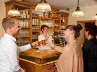 Hotel-Restaurant Maas コッヘム=ツェルのホテル