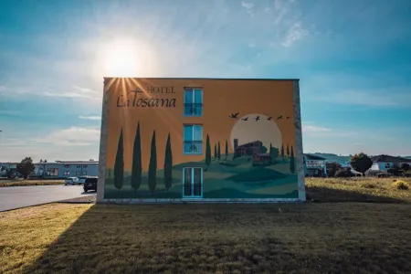 Hotel la Toscana in Ringsheim