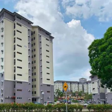 Maya Homestay Putrajaya Отели рядом с достопримечательностью «Seri Wawasan Bridge»