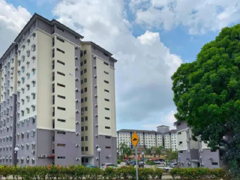 Maya Homestay Putrajaya Hotels near Millennium Monument