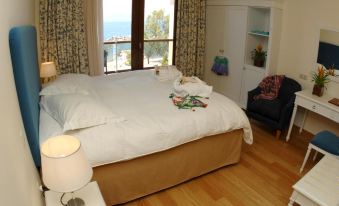Valis Resort Hotel
