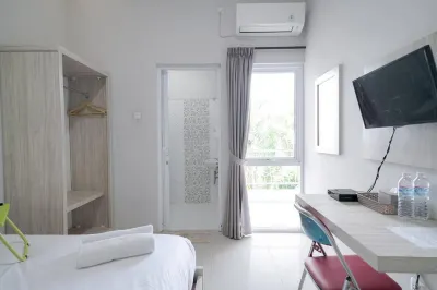 Urbanview Hotel Bari Syariah Palembang by RedDoorz Hotels in Palembang