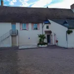 Hôtel du Cerf Hôtels à proximité de : Apremont-sur-Allier