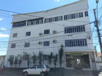 Riachuelo Hotel - parkir