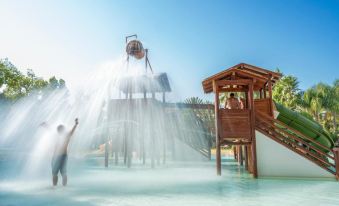 Oasis Lodges